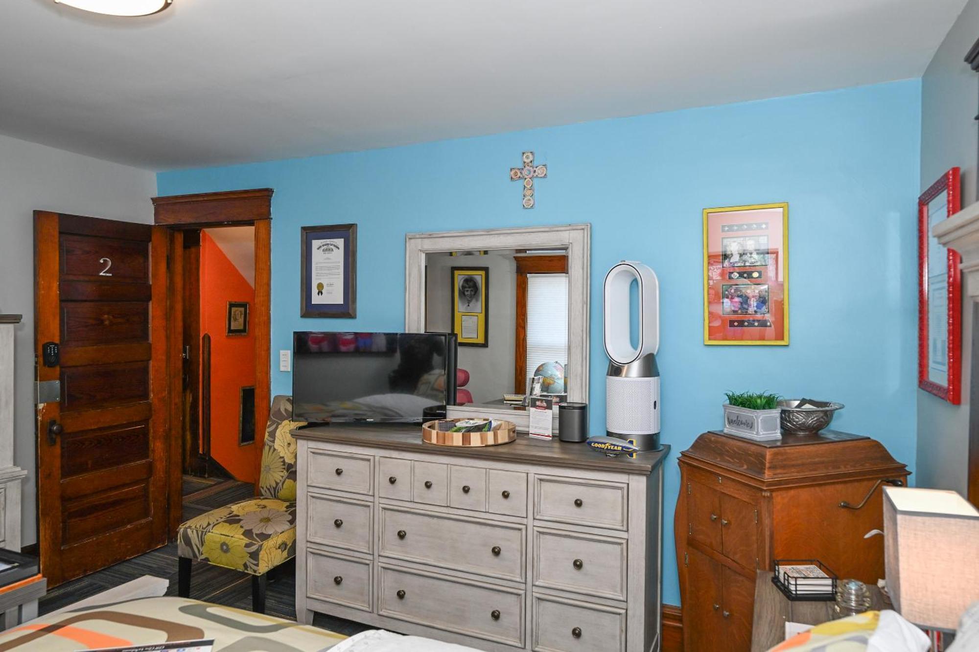 Berrodin Bed & Breakfast Akron Exterior photo